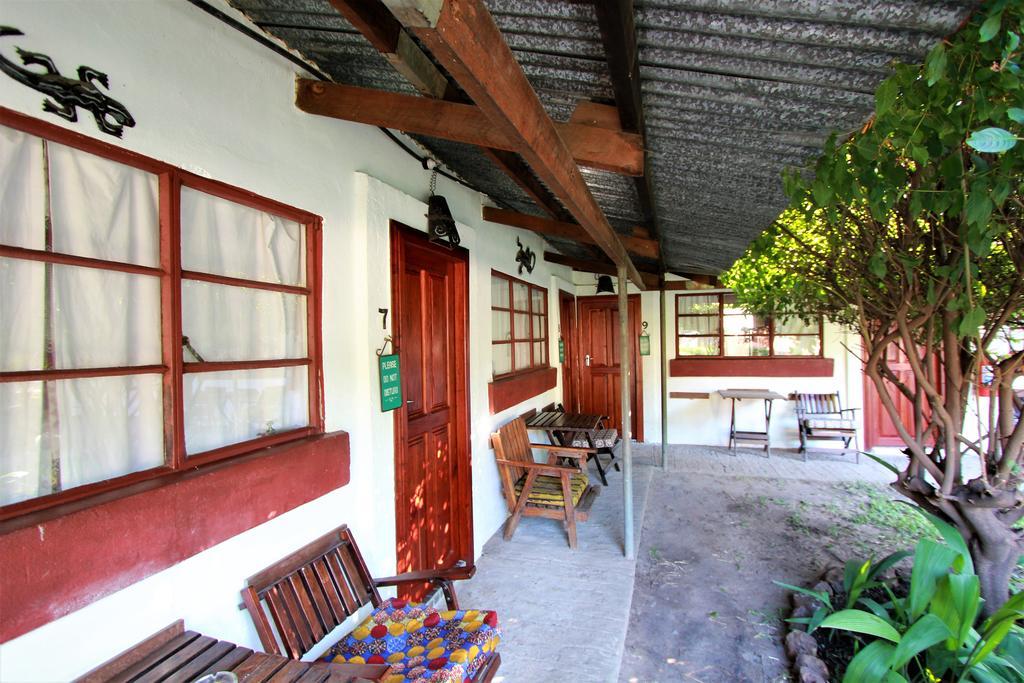 Zigzag Town Lodge Livingstone Buitenkant foto